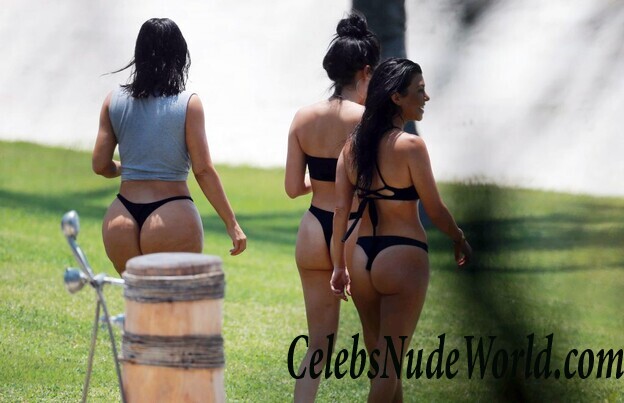 Kim Kardashian's Famous Booty Delivered To Your Screen 118314
