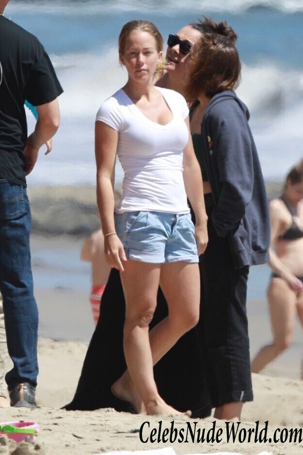 Kendra Wilkinson Hot 118396