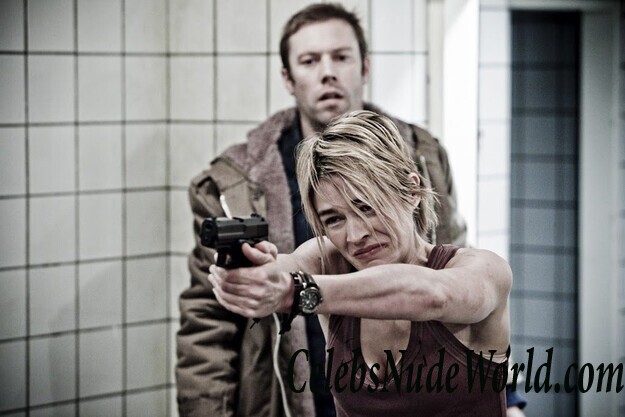 Laura Bach Sexy 119983