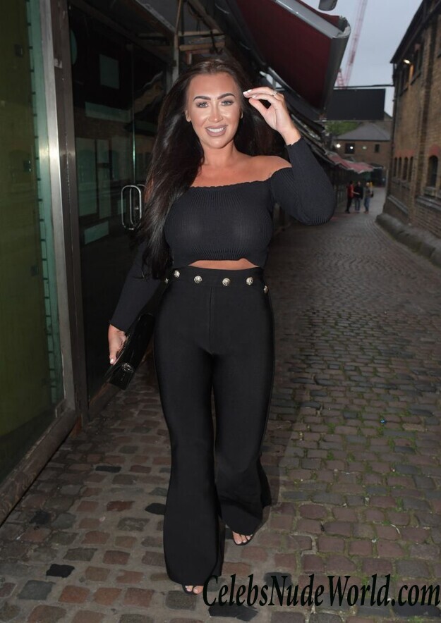 Lauren Goodger Sexy Photo 120131 8508