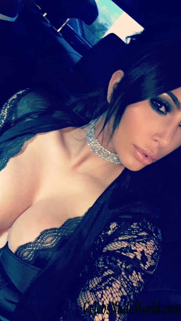 Kim Kardashian Cleavage Photos 120160