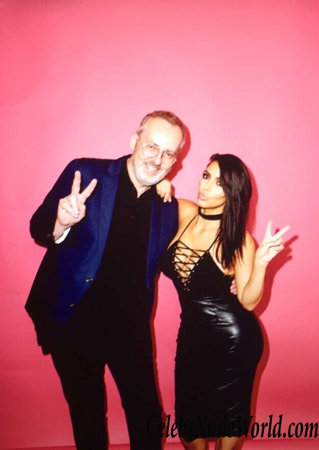 Kim Kardashian Cleavage Photos 120169