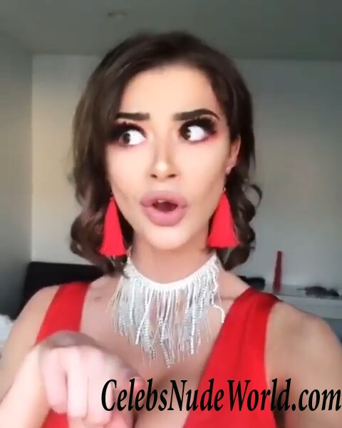 Kristen Hancher Sexy 120329