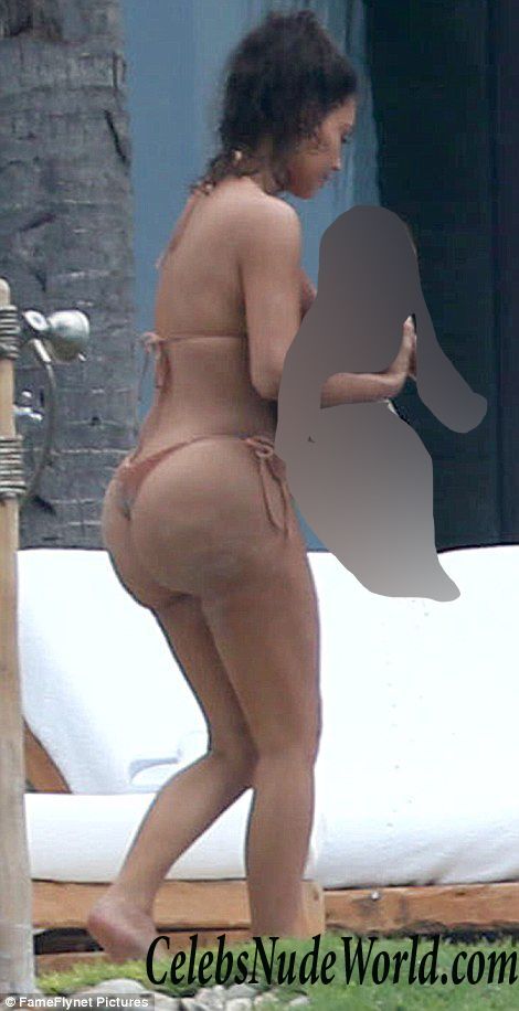 Sexy Photos of Kim Kardashian 120338