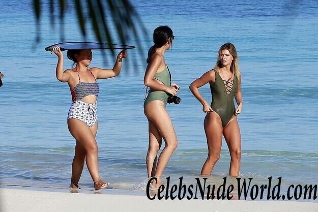 Kristina Mendonca Sexy 120630