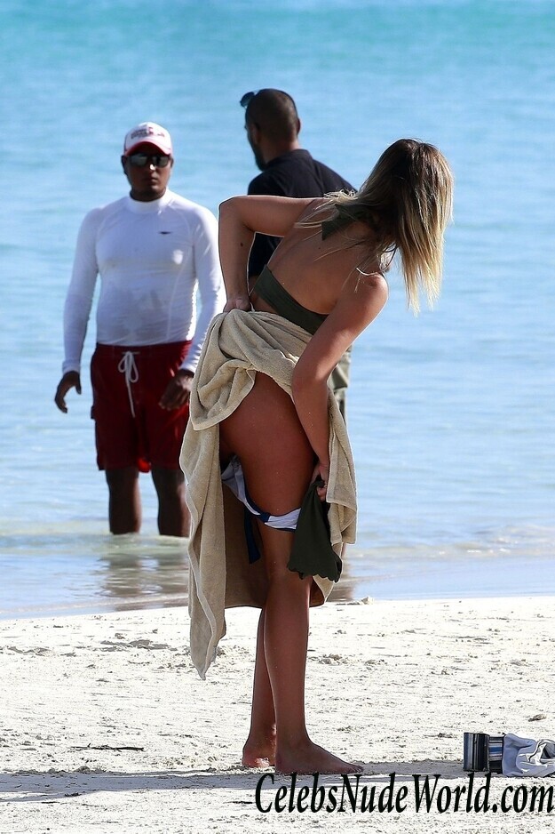 Kristina Mendonca Sexy 120635