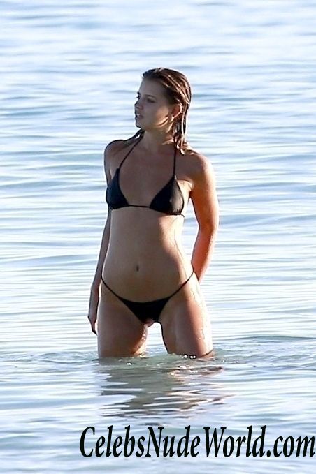 Kristina Mendonca Sexy 120645