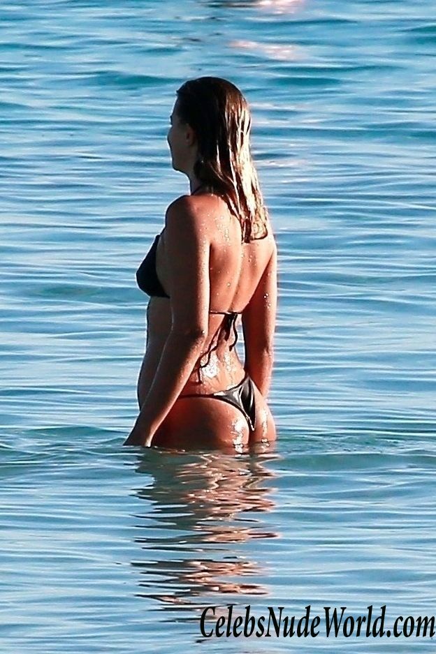 Kristina Mendonca Sexy 120651