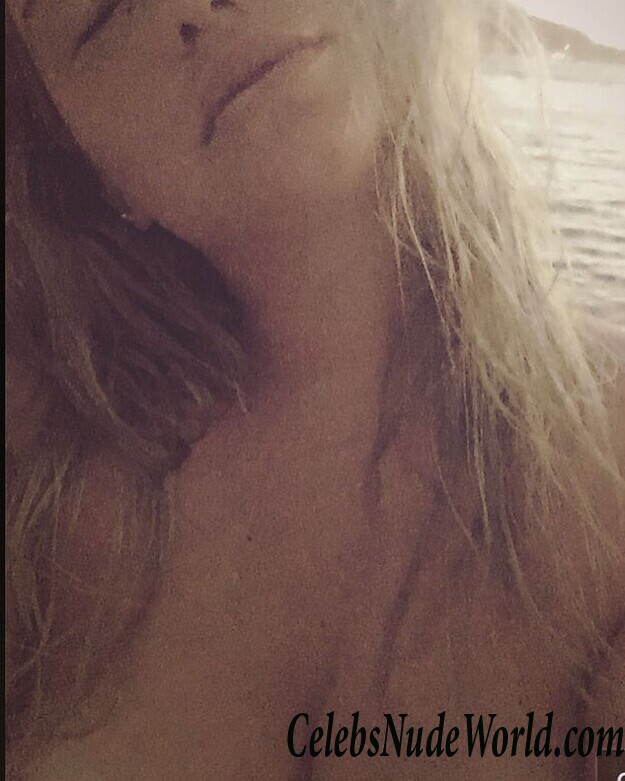 Kesha Topless Photos 120867