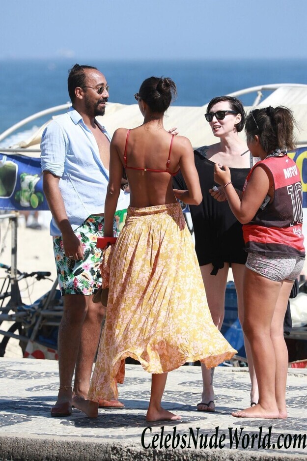 Lais Ribeiro Bikini 120990