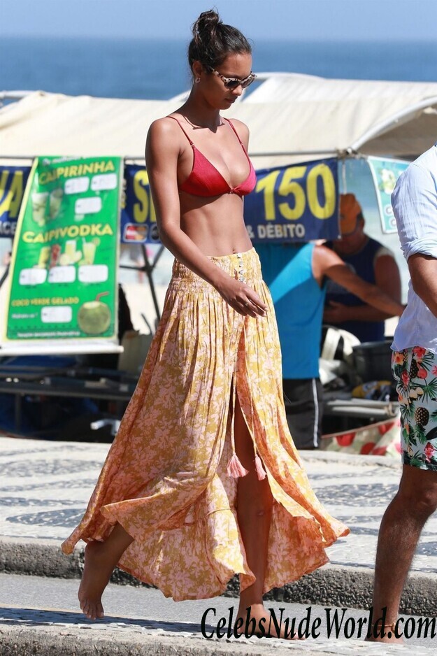 Lais Ribeiro Bikini 120993