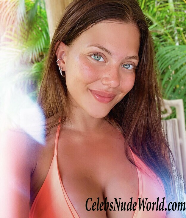 Laura Ortega Leaked 121092