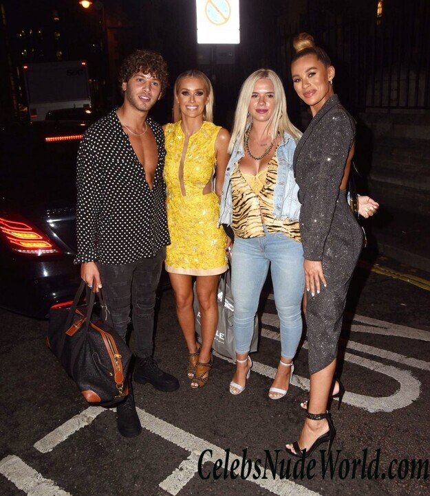 Laura Anderson Hot 121407