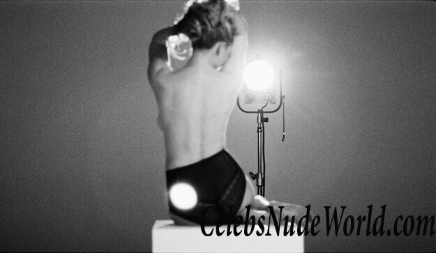 Kirsten Dunst's Classy B&W Topless Shoot 121560