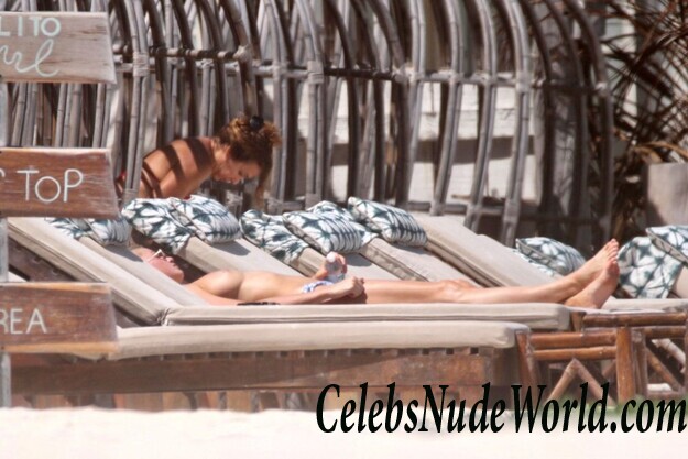 Kristen Hancher Topless 121724