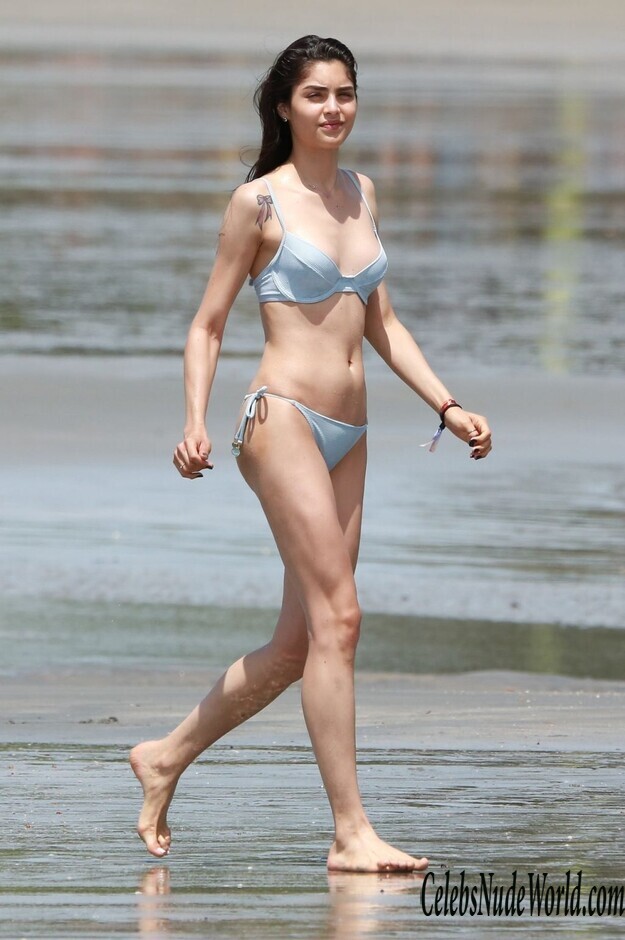 Marcela Thome Bikini 121905