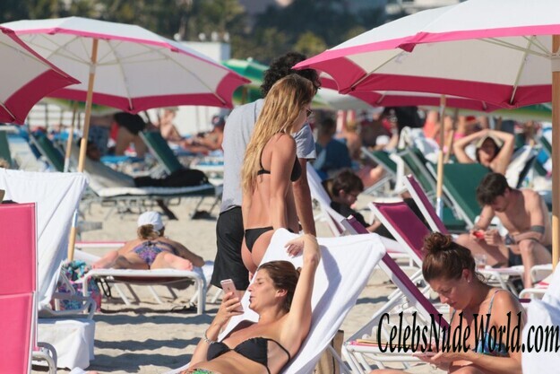 Madison Louch Sexy 122033