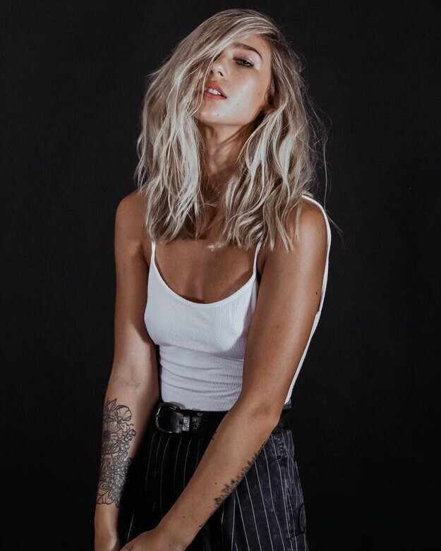 Maggie Keating Erotic 122300