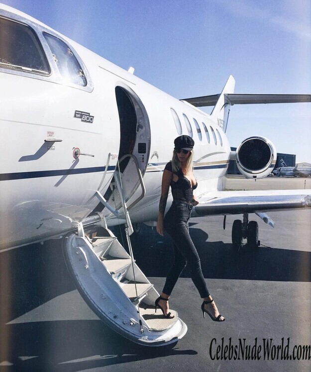 Maggie Keating Erotic 122318