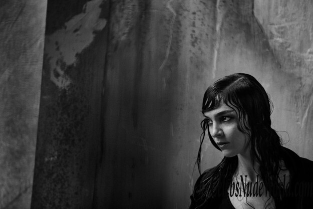 Mariacarla Boscono Topless 122400