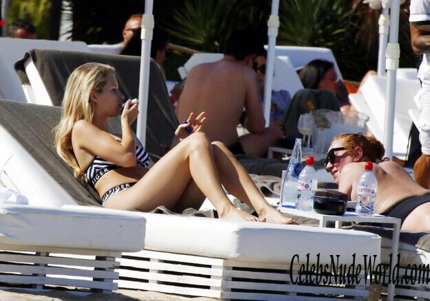 Lottie Moss Sexy 122710