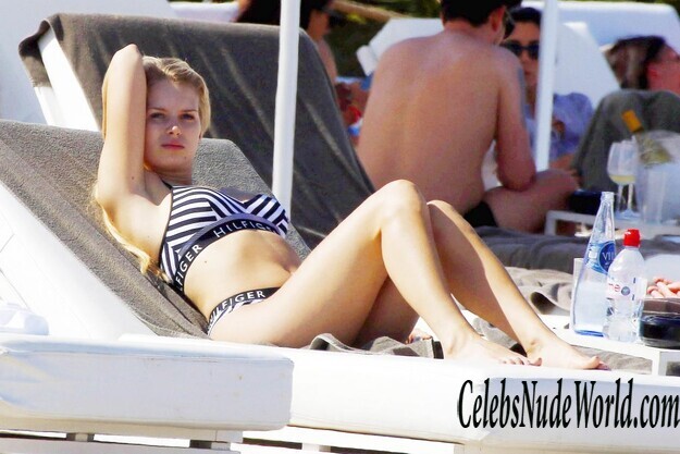 Lottie Moss Sexy 122713