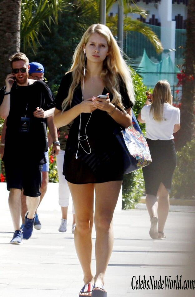 Lottie Moss Sexy 122719