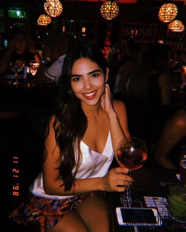 Melanie Bello Vallejos Sexy 122887