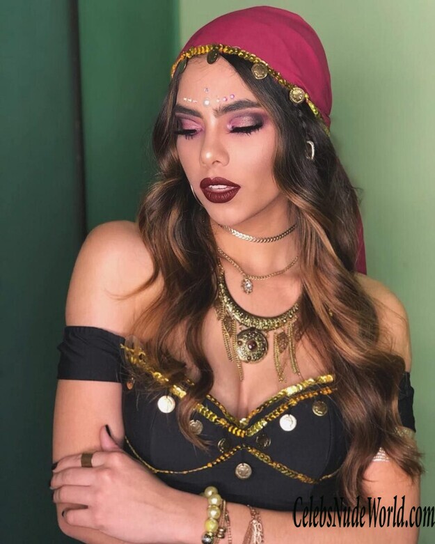 Melanie Bello Vallejos Sexy 122891