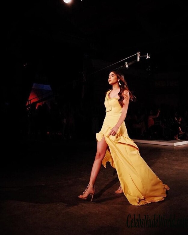 Melanie Bello Vallejos Sexy 122927