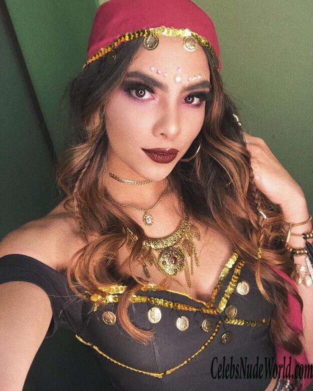 Melanie Bello Vallejos Sexy 122935