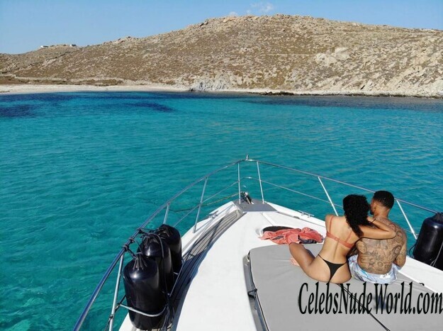 Leigh Anne Pinnock Sexy 122999