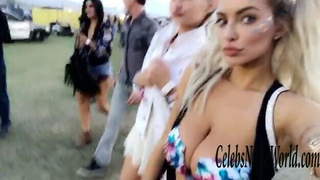 Lindsey Pelas At Her Bustiest: HQ Pictures 123368