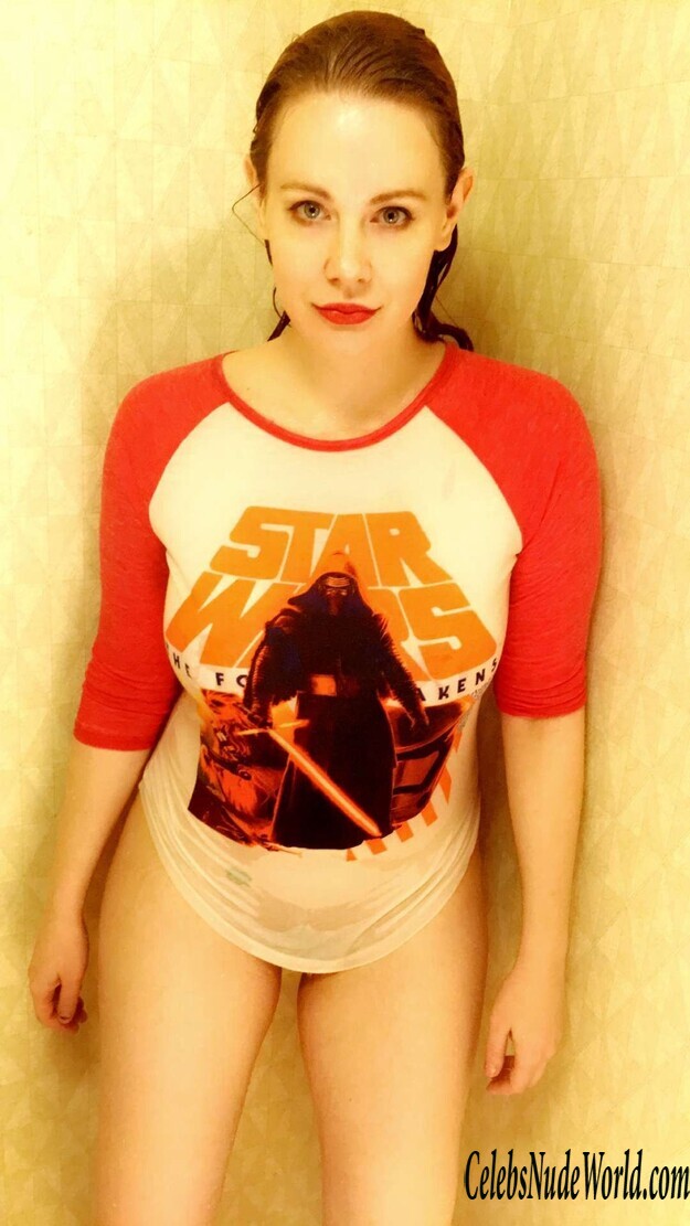 Maitland Ward Hot Photos 123438