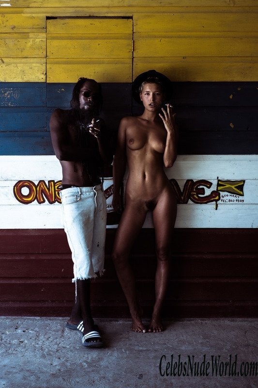 Marisa Papen Naked 123738