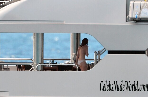 Lily Cole Topless 123803