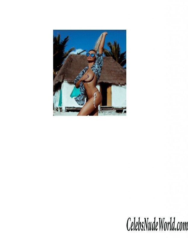 Lindsey Pelas Nude 124098