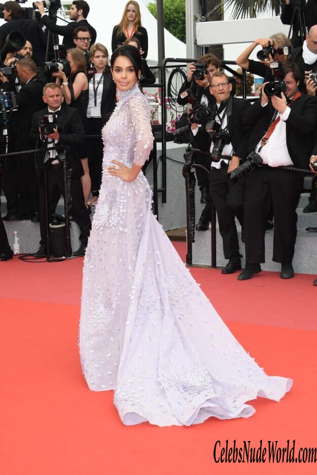 Mallika Sherawat Sexy 124445