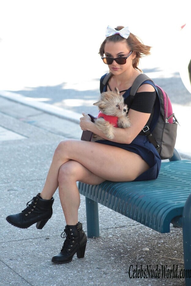 Maria Jade Upskirt 124663