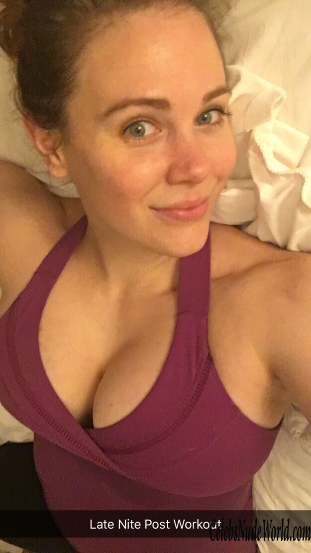Sexy Photos of Maitland Ward Baxter 124840