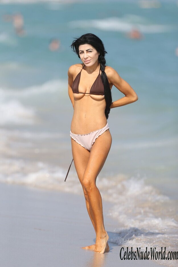 Melissa Howe Topless 124998