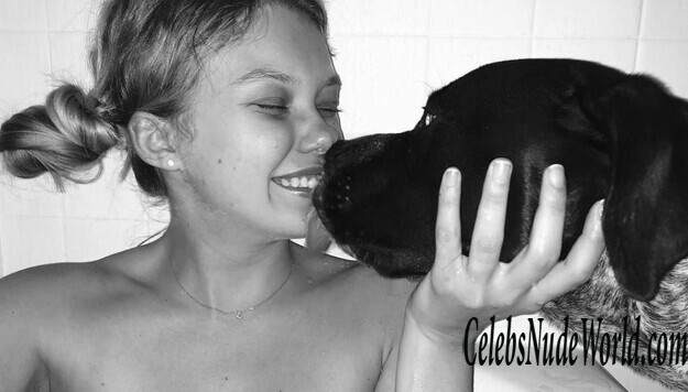 Maggie Laine Sexy 125036