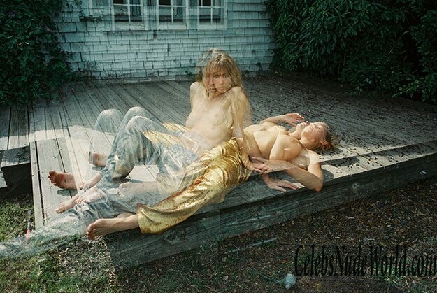 Marisa Papen Topless 125071