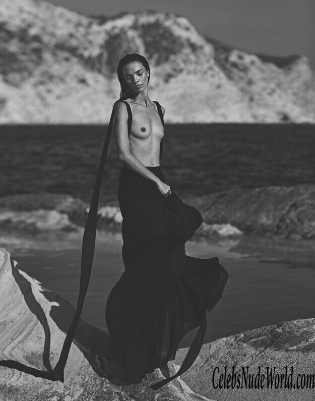 Mariacarla Boscono Topless Photos 125228