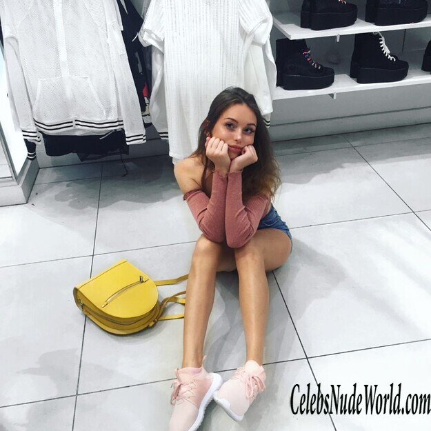 Megan Frey Bikini 125324