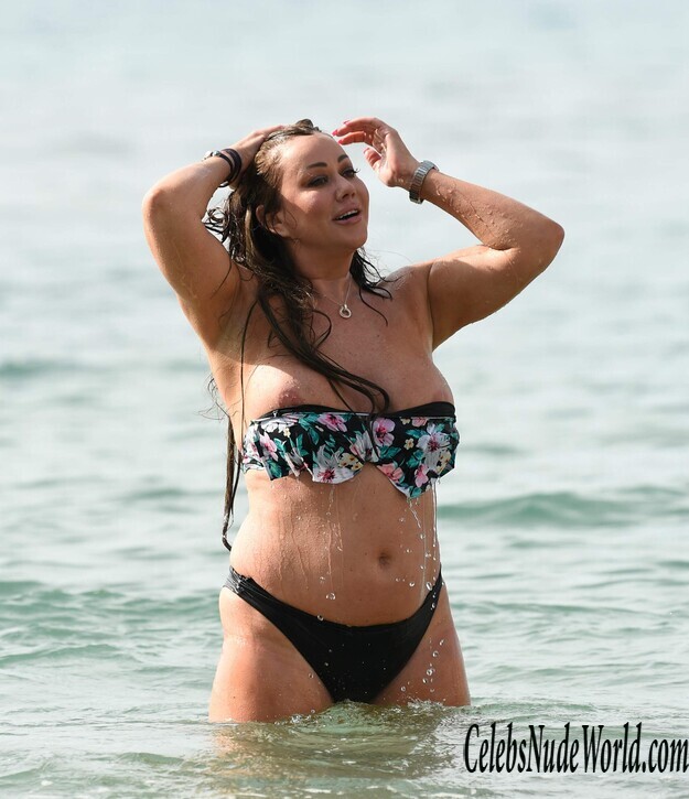 The Hottest Lisa Appleton Photos From the Beach 125368
