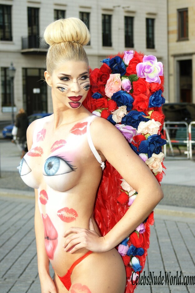 Bodypaint pics of Micaela Schäfer 125409