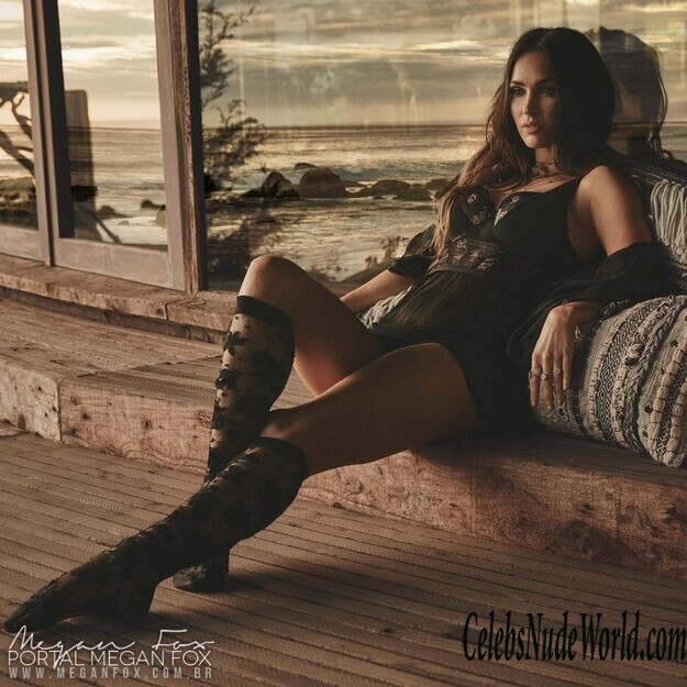 Megan Fox Sexy 125735