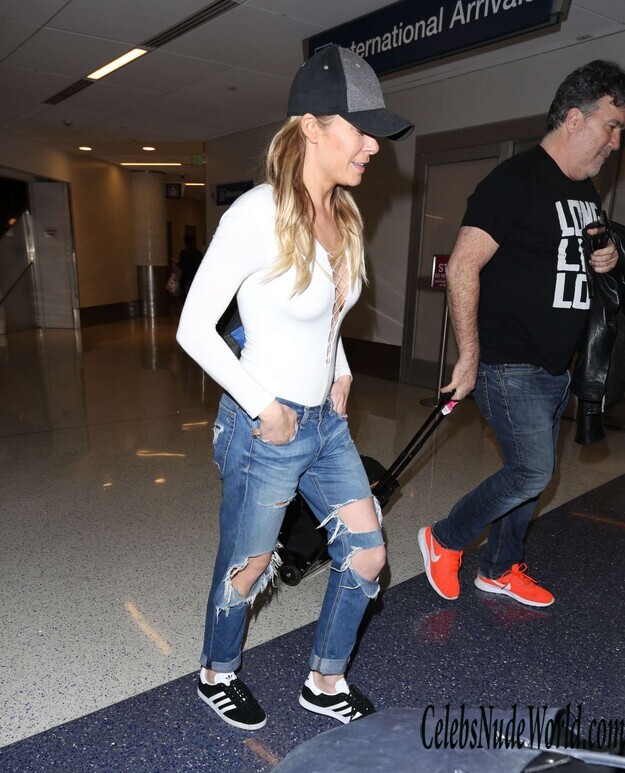 LeAnn Rimes And Her Sexy Bodysuit 125955