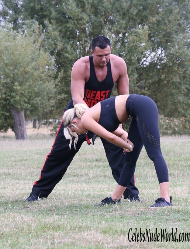 Megan Barton Hanson Sexy 127397